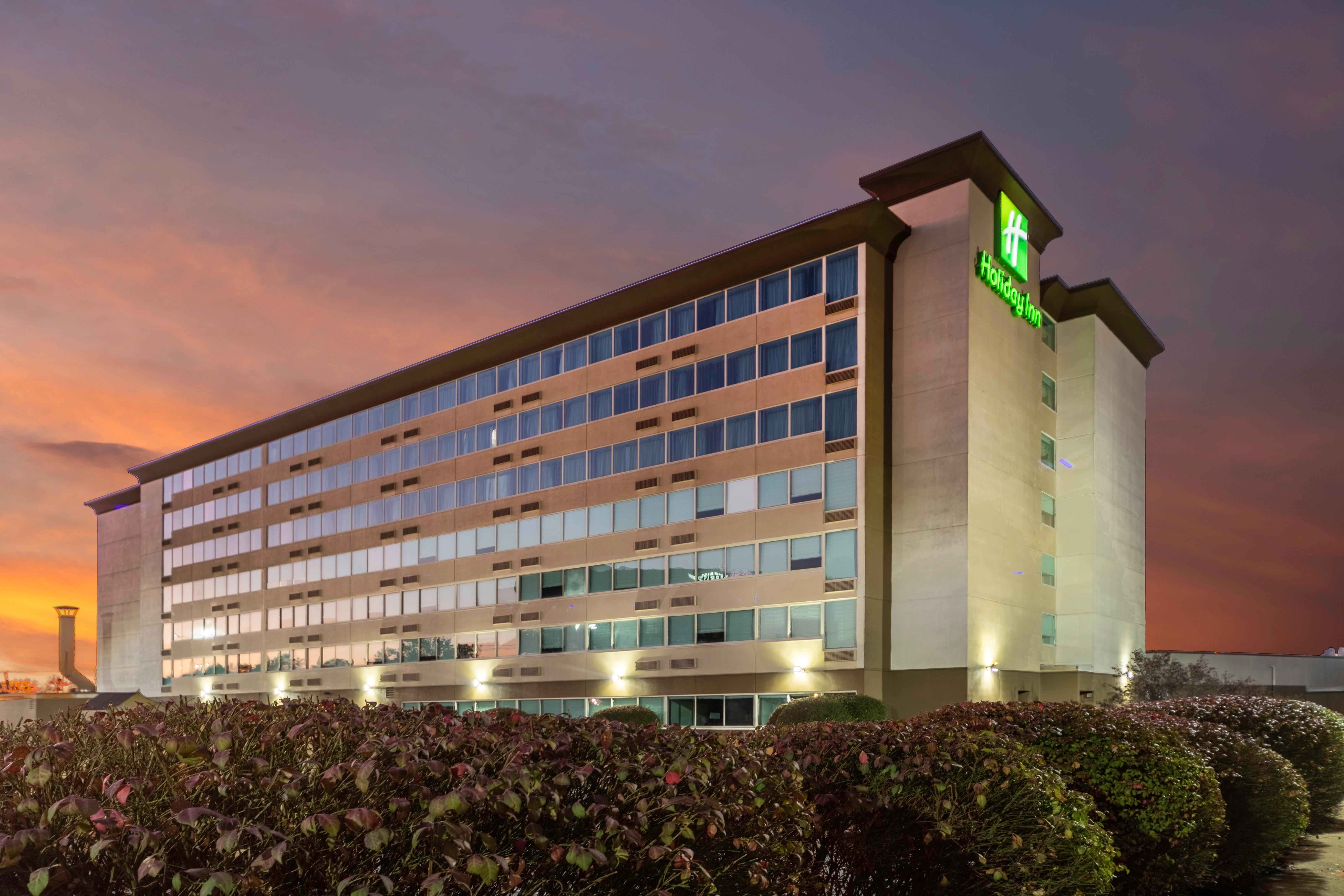 Holiday Inn Louisville East - Hurstbourne By Ihg Buitenkant foto