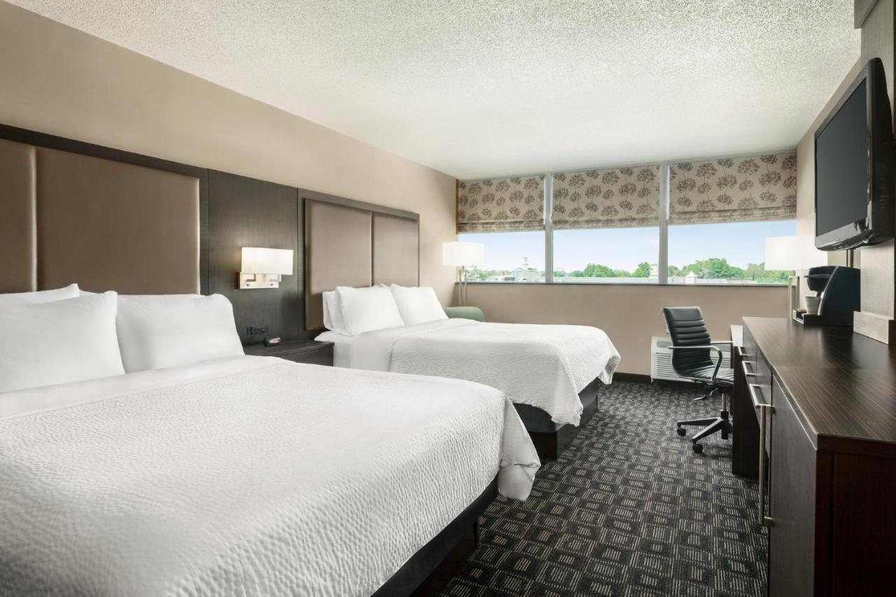 Holiday Inn Louisville East - Hurstbourne, An Ihg Hotel Buitenkant foto